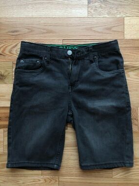Levi's Black Denim Knee-Length Shorts